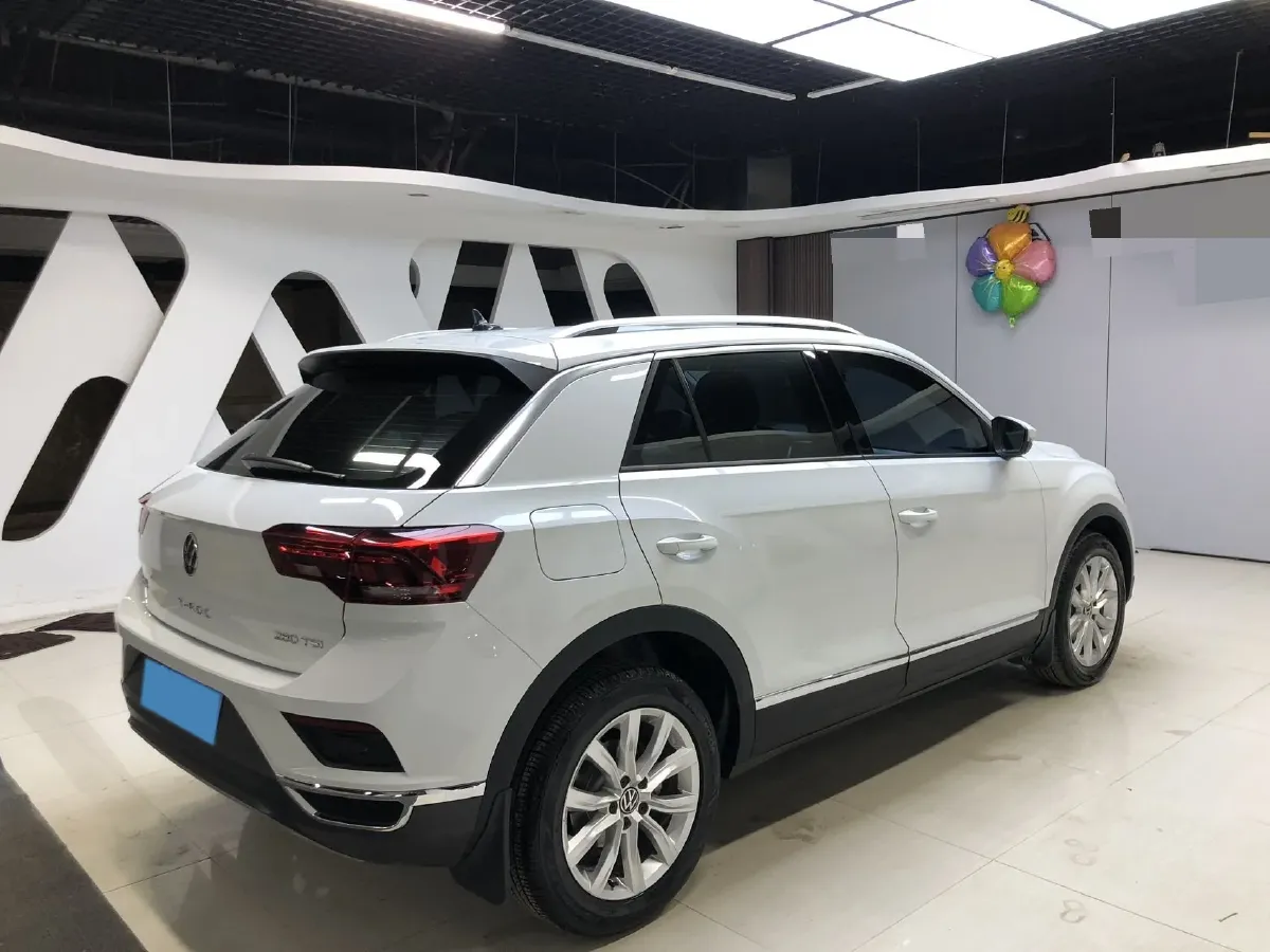 2022 Volkswagen T-Roc 1.4T 150HP L4 7DCT,autocango,china used car exporter,china ev exporter,chinese used car exporter,chinese used ev exporter