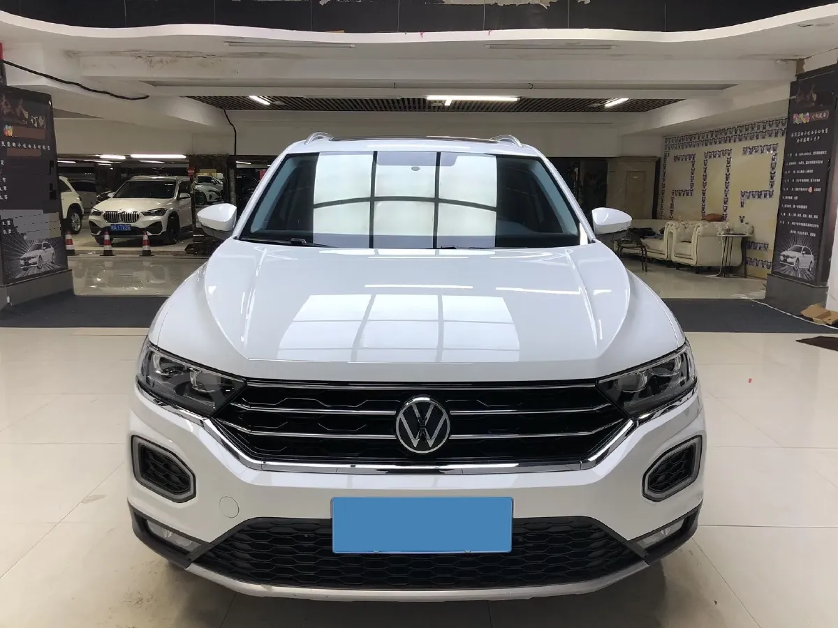 2022 Volkswagen T-Roc 1.4T 150HP L4 7DCT,autocango,china used car exporter,china ev exporter,chinese used car exporter,chinese used ev exporter