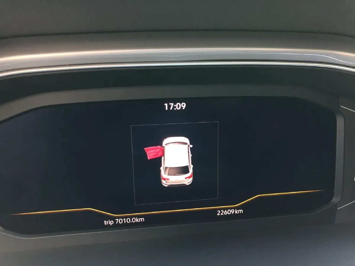 2022 Volkswagen T-Roc 1.4T 150HP L4 7DCT,autocango,china used car exporter,china ev exporter,chinese used car exporter,chinese used ev exporter