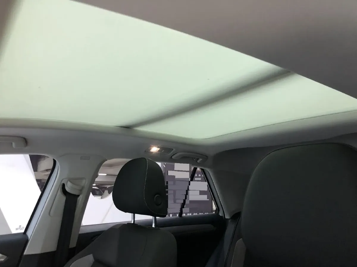 2022 Volkswagen T-Roc 1.4T 150HP L4 7DCT,autocango,china used car exporter,china ev exporter,chinese used car exporter,chinese used ev exporter