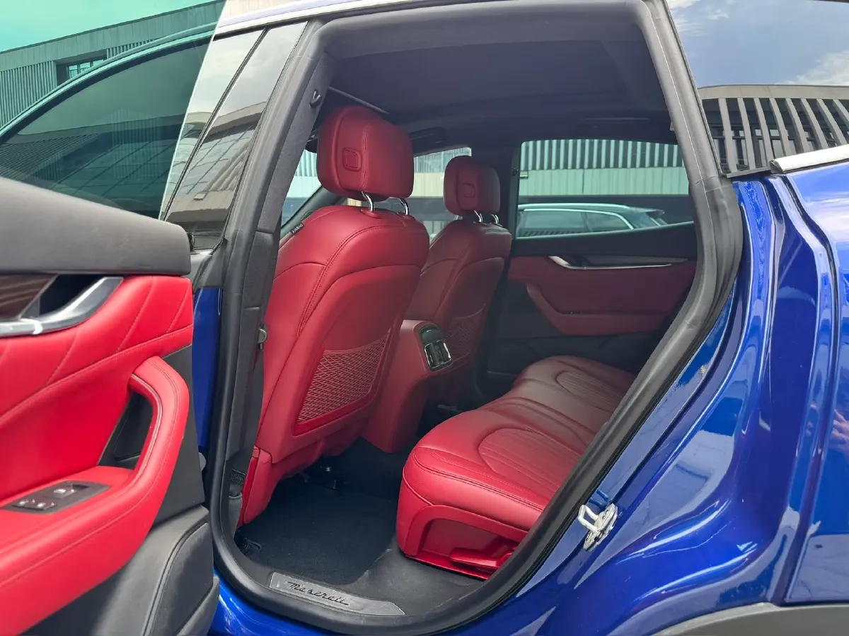 2021 Maserati Levante 3.0T 350HP V6 8AT,autocango,china used car exporter,china ev exporter,chinese used car exporter,chinese used ev exporter