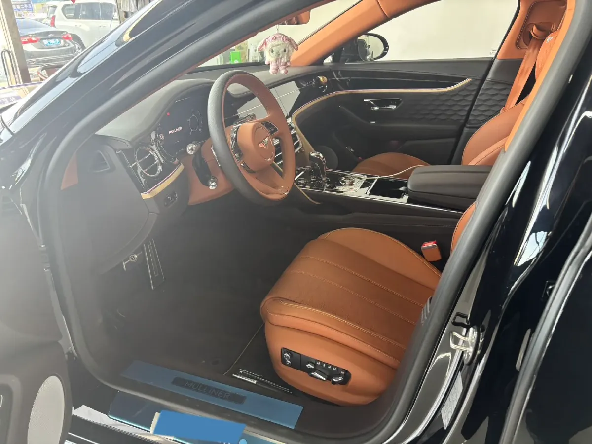 2025 Bentley Flying Spur 4.0T 600HP V8 8DCT PHEV 25.9KWH,autocango,china used car exporter,china ev exporter,chinese used car exporter,chinese used ev exporter