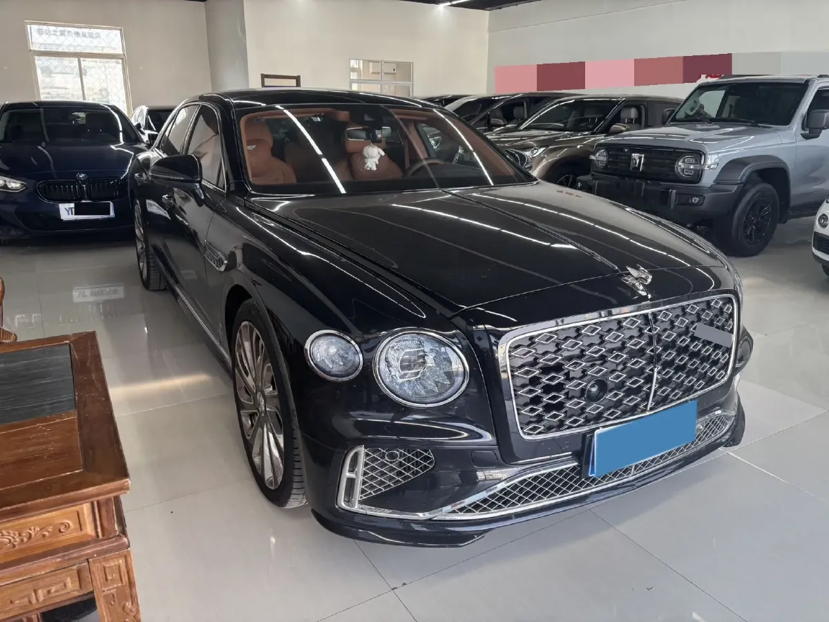2025 Bentley Flying Spur 4.0T 600HP V8 8DCT PHEV 25.9KWH,autocango,china used car exporter,china ev exporter,chinese used car exporter,chinese used ev exporter