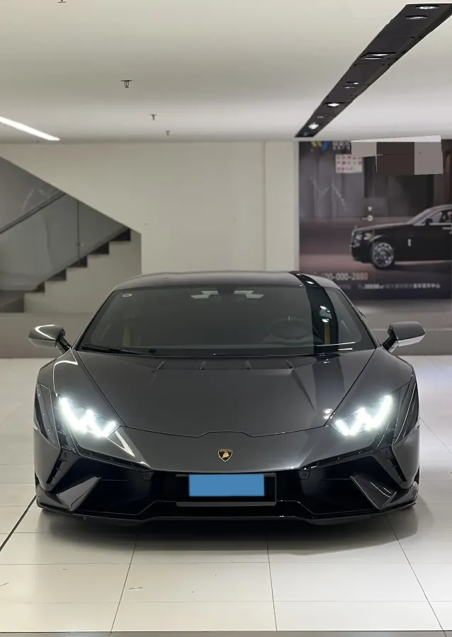 2023 Lamborghini Huracán 5.2L 640HP V10 7DCT,autocango,china used car exporter,china ev exporter,chinese used car exporter,chinese used ev exporter