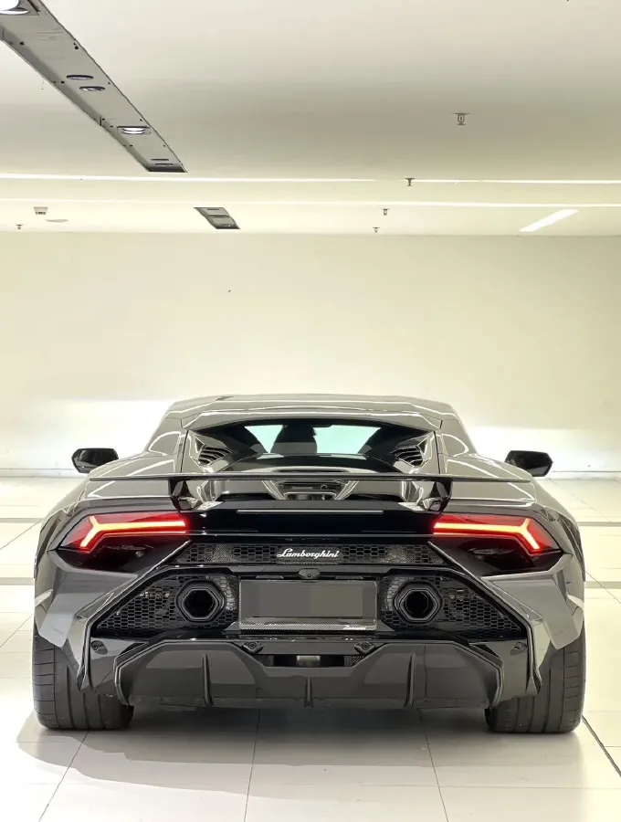 2023 Lamborghini Huracán 5.2L 640HP V10 7DCT,autocango,china used car exporter,china ev exporter,chinese used car exporter,chinese used ev exporter