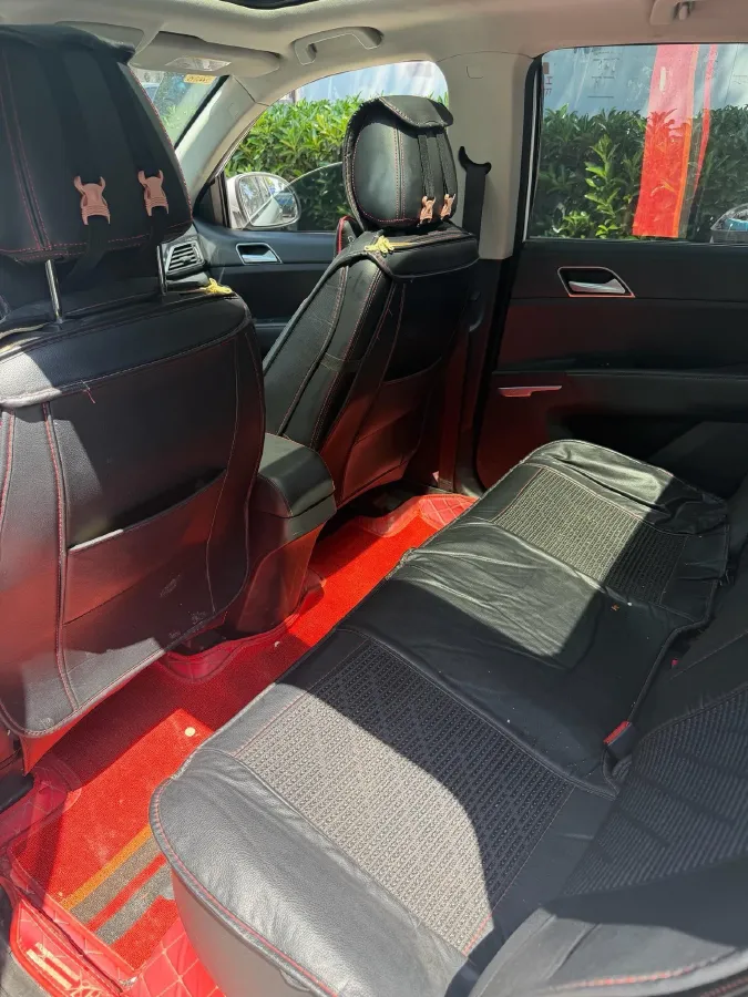 2018 DongFeng Fengon Fengon S560 1.8L 139HP L4 5MT,autocango,china used car exporter,china ev exporter,chinese used car exporter,chinese used ev exporter