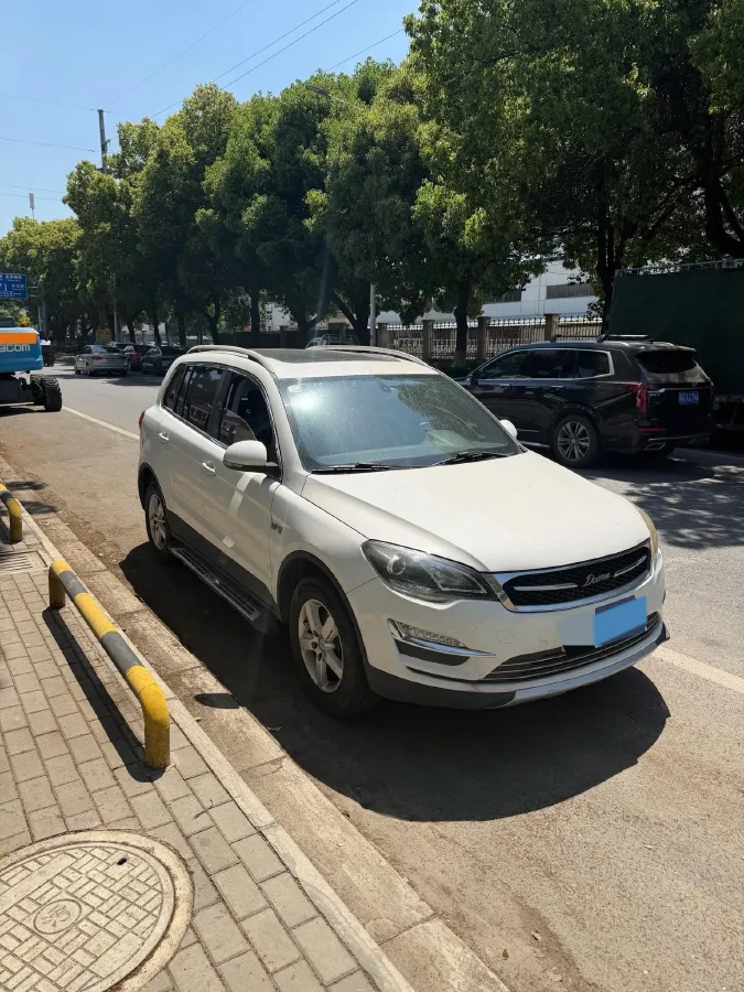 2018 DongFeng Fengon Fengon S560 1.8L 139HP L4 5MT,autocango,china used car exporter,china ev exporter,chinese used car exporter,chinese used ev exporter