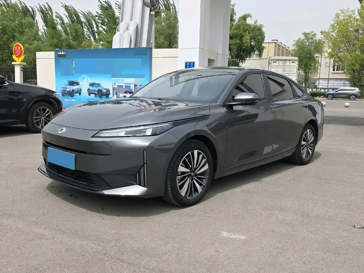 2024 ChangAn QiYuan A05 1.5L 110HP L4 E-CVT PHEV 18.99KWH,autocango,china used car exporter,china ev exporter,chinese used car exporter,chinese used ev exporter