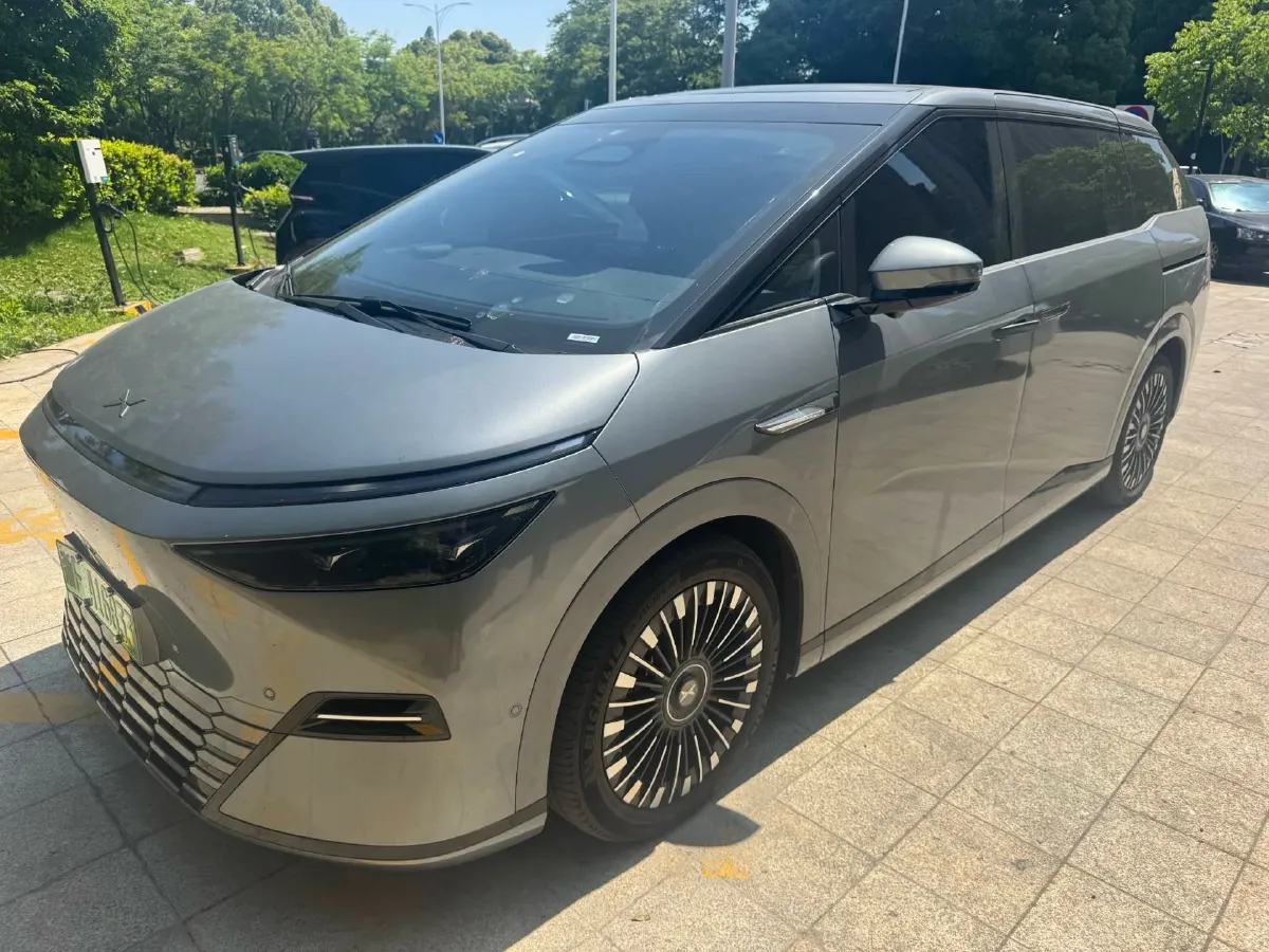 2025 Xpeng X9 BEV,autocango,china used car exporter,china ev exporter,chinese used car exporter,chinese used ev exporter