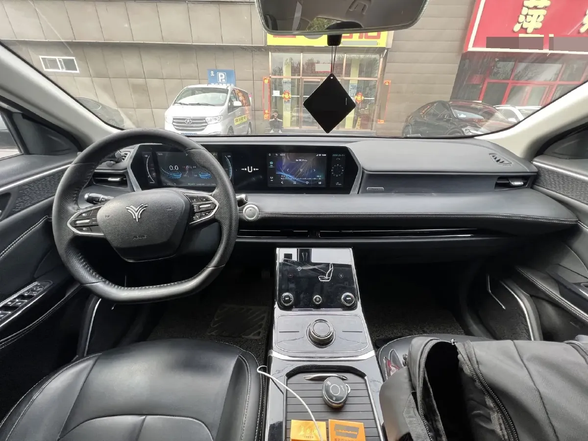 2022 Venucia Grand V 1.5T 190HP L4 7DCT,autocango,china used car exporter,china ev exporter,chinese used car exporter,chinese used ev exporter