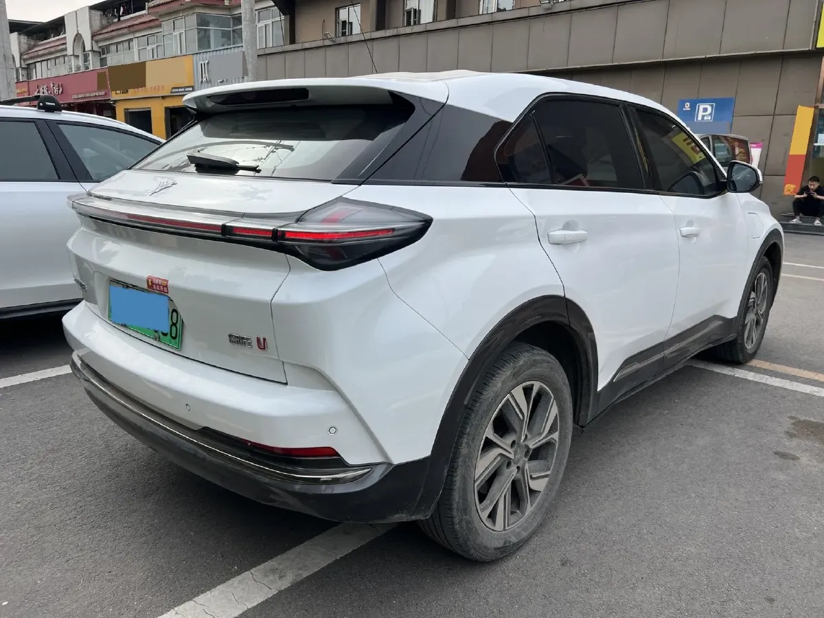 2022 Venucia Grand V 1.5T 190HP L4 7DCT,autocango,china used car exporter,china ev exporter,chinese used car exporter,chinese used ev exporter