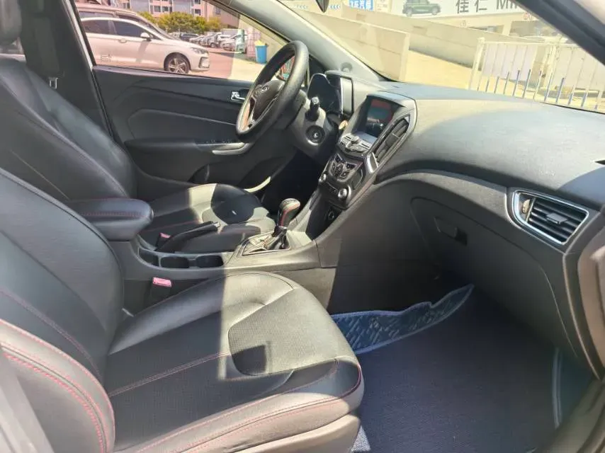 2017 ChangAn CS35 1.6L 125HP L4 5MT,autocango,china used car exporter,china ev exporter,chinese used car exporter,chinese used ev exporter