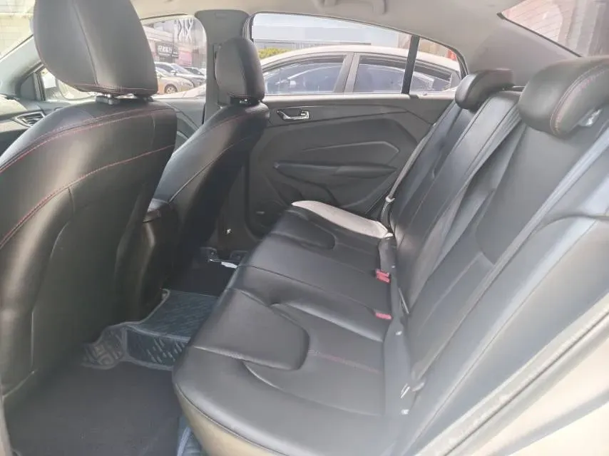 2017 ChangAn CS35 1.6L 125HP L4 5MT,autocango,china used car exporter,china ev exporter,chinese used car exporter,chinese used ev exporter
