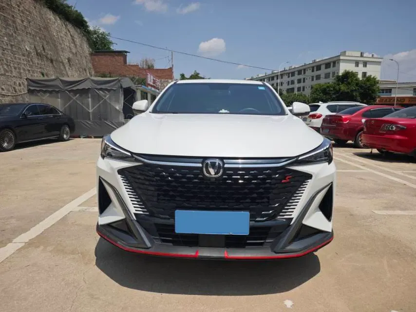 2025 ChangAn X5 PLUS 1.5T 188HP L4 7DCT,autocango,china used car exporter,china ev exporter,chinese used car exporter,chinese used ev exporter