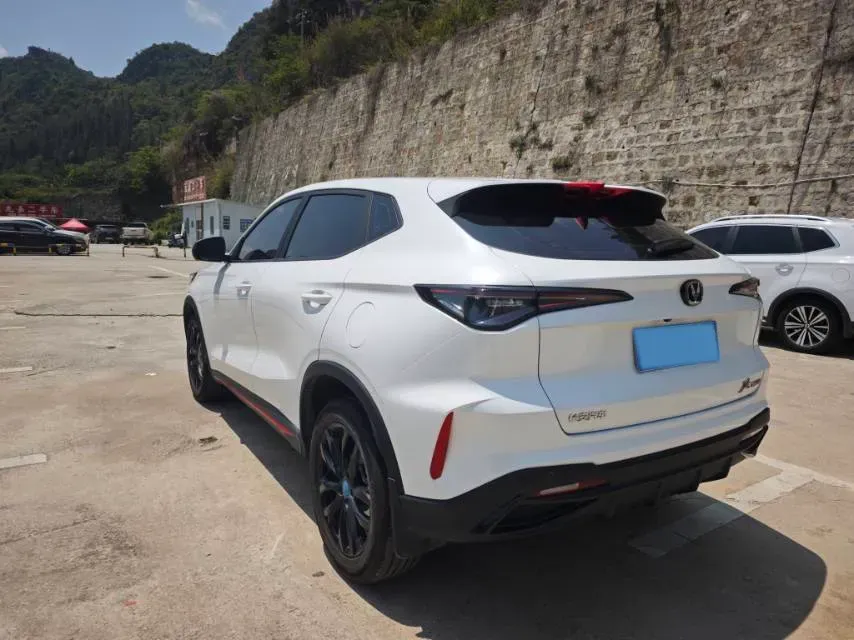 2025 ChangAn X5 PLUS 1.5T 188HP L4 7DCT,autocango,china used car exporter,china ev exporter,chinese used car exporter,chinese used ev exporter