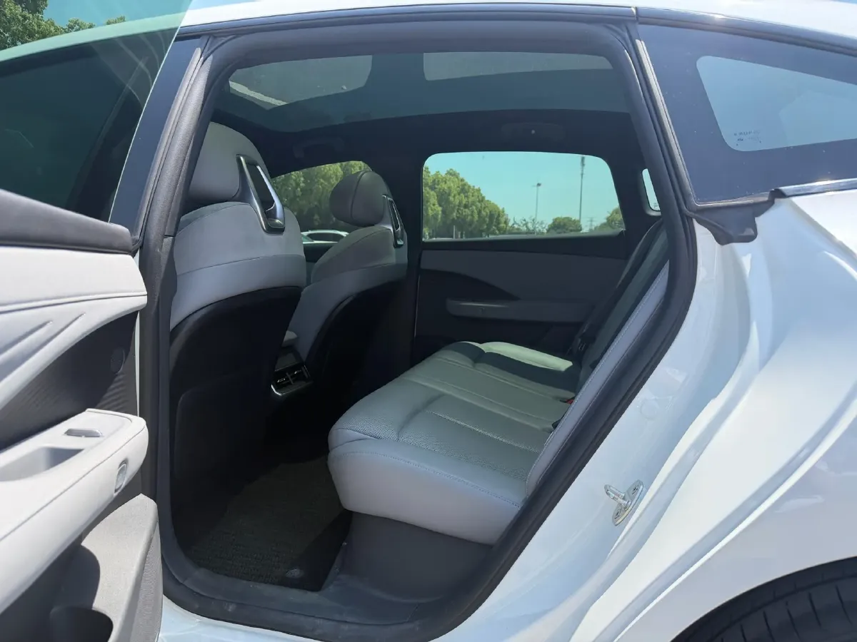 2025 Nissan N7 BEV 58KWH,autocango,china used car exporter,china ev exporter,chinese used car exporter,chinese used ev exporter
