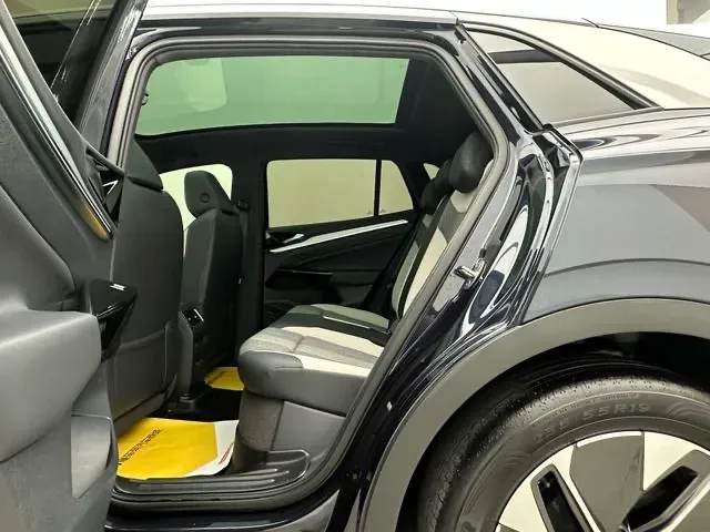 2022 Chevrolet Menlo BEV 61.1KWH,autocango,china used car exporter,china ev exporter,chinese used car exporter,chinese used ev exporter