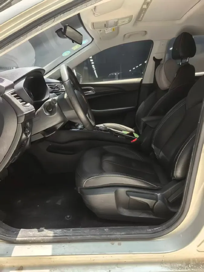 2019 Roewe Ei5 BEV 52.5KWH,autocango,china used car exporter,china ev exporter,chinese used car exporter,chinese used ev exporter