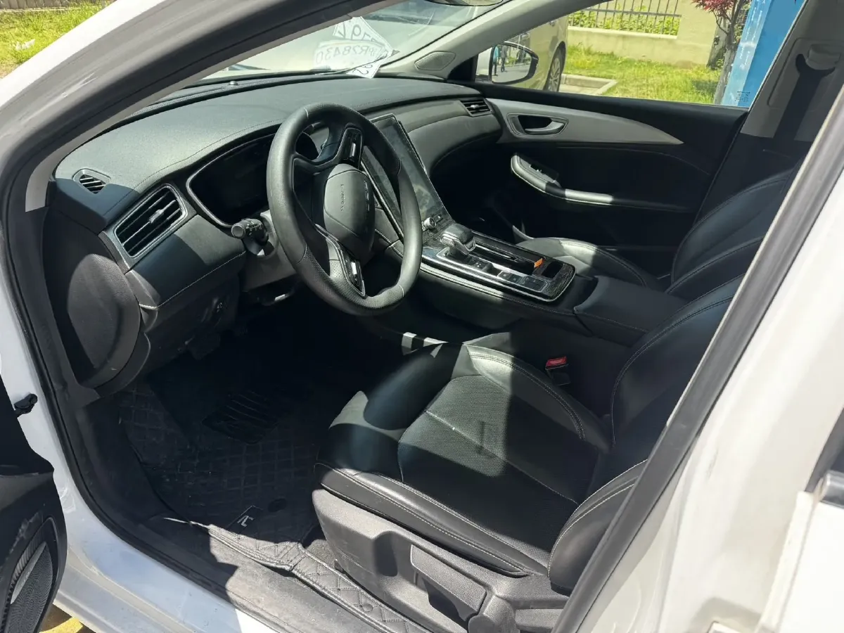 2022 Roewe RX5 eMAX 1.5T 169HP L4 AMT PHEV 16.6KWH,autocango,china used car exporter,china ev exporter,chinese used car exporter,chinese used ev exporter