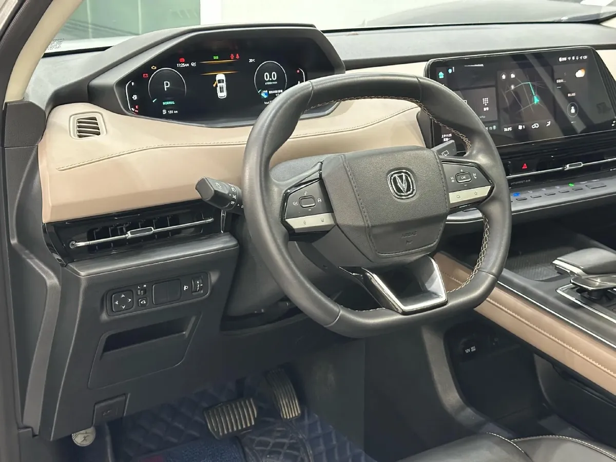 2022 ChangAn Oshan X7 Plus 1.5T 188HP L4 7DCT,autocango,china used car exporter,china ev exporter,chinese used car exporter,chinese used ev exporter