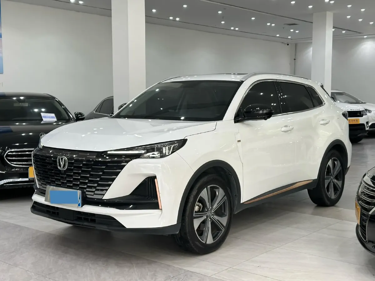 2022 ChangAn Oshan X7 Plus 1.5T 188HP L4 7DCT,autocango,china used car exporter,china ev exporter,chinese used car exporter,chinese used ev exporter