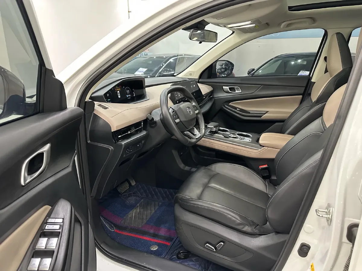 2022 ChangAn Oshan X7 Plus 1.5T 188HP L4 7DCT,autocango,china used car exporter,china ev exporter,chinese used car exporter,chinese used ev exporter