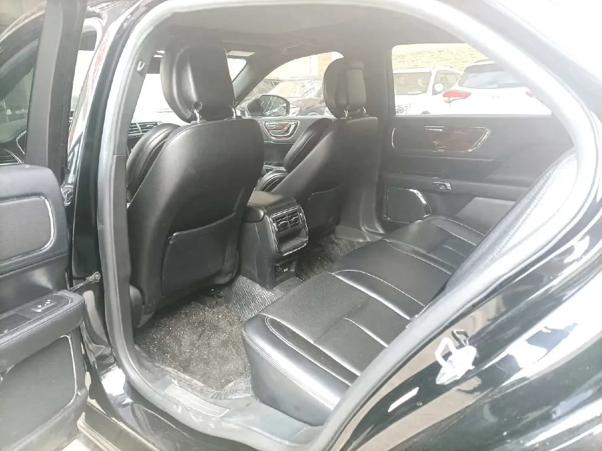 2017 Lincoln Continental 2.0T 261HP L4 6AT,autocango,china used car exporter,china ev exporter,chinese used car exporter,chinese used ev exporter