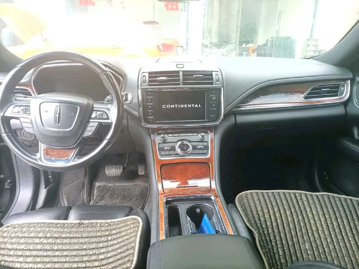 2017 Lincoln Continental 2.0T 261HP L4 6AT,autocango,china used car exporter,china ev exporter,chinese used car exporter,chinese used ev exporter