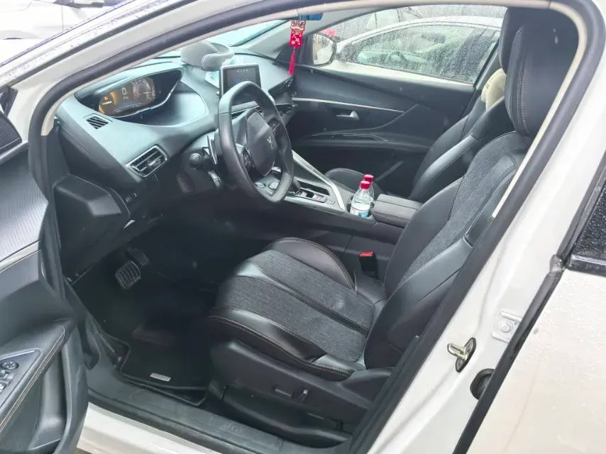 2019 Peugeot 5008 1.6T 167HP L4 6AT,autocango,china used car exporter,china ev exporter,chinese used car exporter,chinese used ev exporter