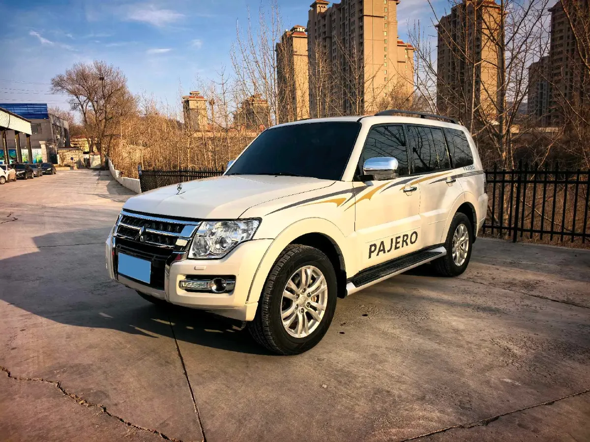 2017 Honda Jade 1.8L 141HP L4 5AT,autocango,china used car exporter,china ev exporter,chinese used car exporter,chinese used ev exporter
