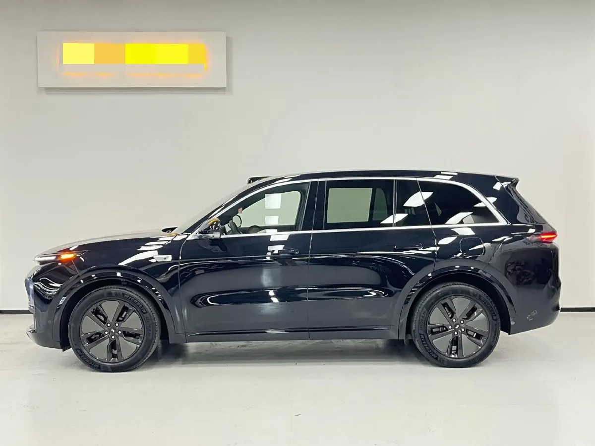 2024 Toyota Granvia 2.5L 189HP L4 E-CVT Hybrid,autocango,china used car exporter,china ev exporter,chinese used car exporter,chinese used ev exporter