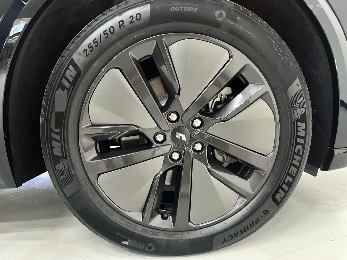 2024 Toyota Granvia 2.5L 189HP L4 E-CVT Hybrid,autocango,china used car exporter,china ev exporter,chinese used car exporter,chinese used ev exporter
