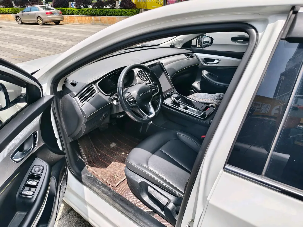 2022 JMC YuHu 7 2.0T 141HP L4 8AT,autocango,china used car exporter,china ev exporter,chinese used car exporter,chinese used ev exporter