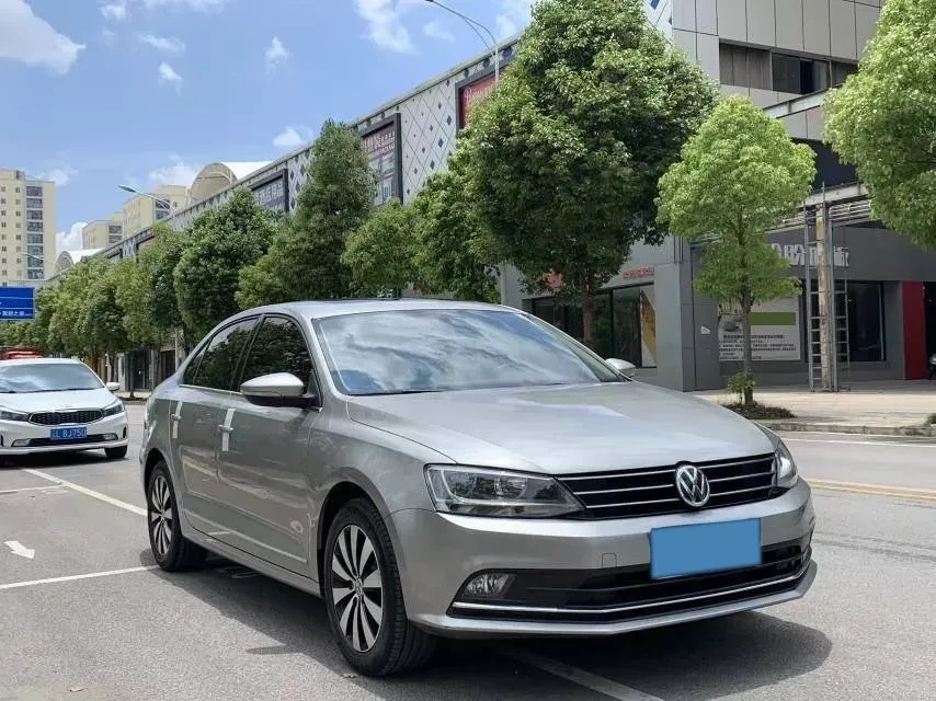 2018 KingLong KaiTe 2.3T 110HP L4 5MT,autocango,china used car exporter,china ev exporter,chinese used car exporter,chinese used ev exporter