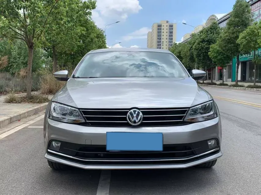 2018 KingLong KaiTe 2.3T 110HP L4 5MT,autocango,china used car exporter,china ev exporter,chinese used car exporter,chinese used ev exporter