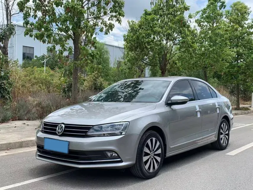 2018 KingLong KaiTe 2.3T 110HP L4 5MT,autocango,china used car exporter,china ev exporter,chinese used car exporter,chinese used ev exporter