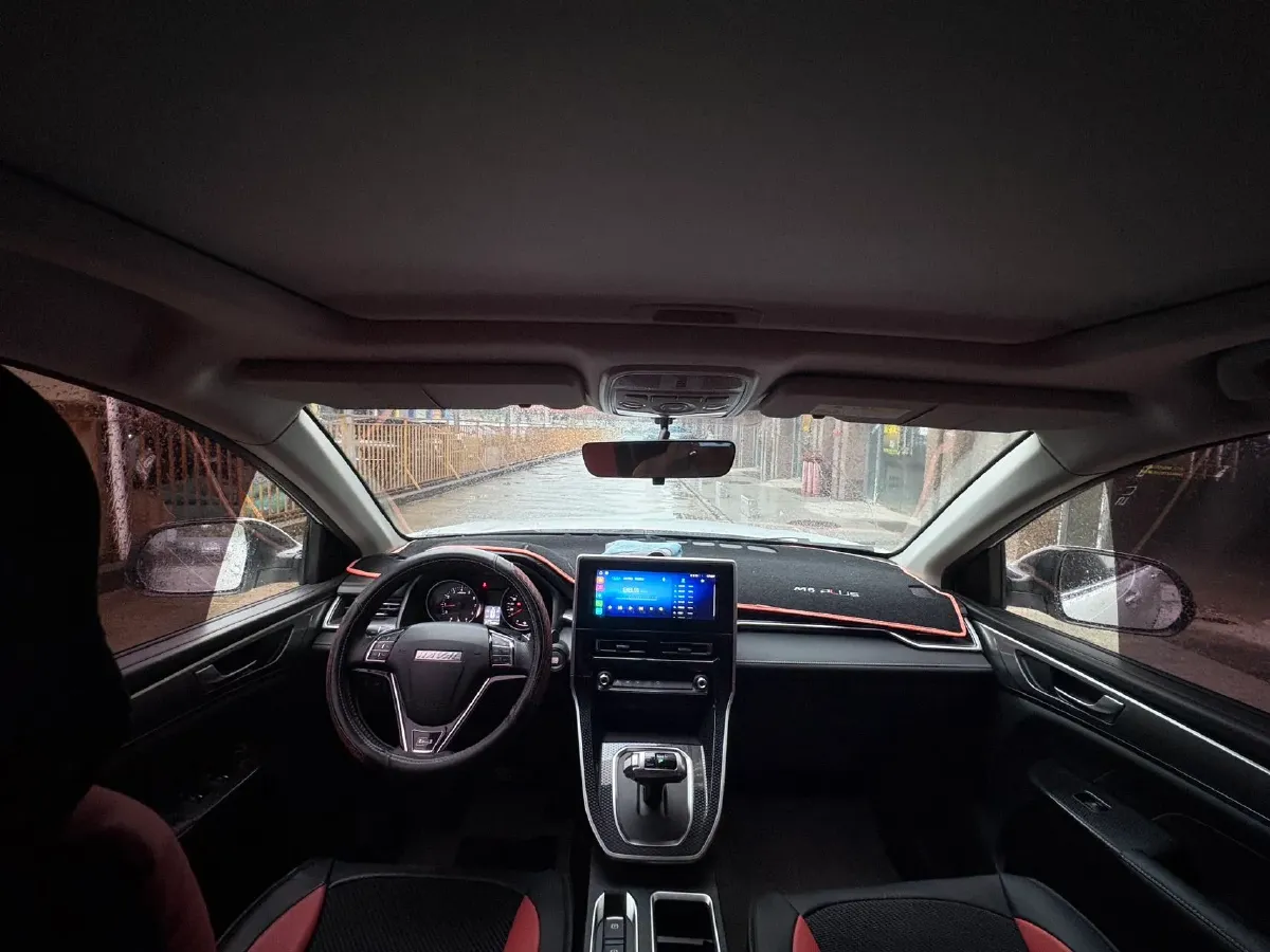 2023 Haval M6 1.5T 150HP L4 7DCT,autocango,china used car exporter,china ev exporter,chinese used car exporter,chinese used ev exporter