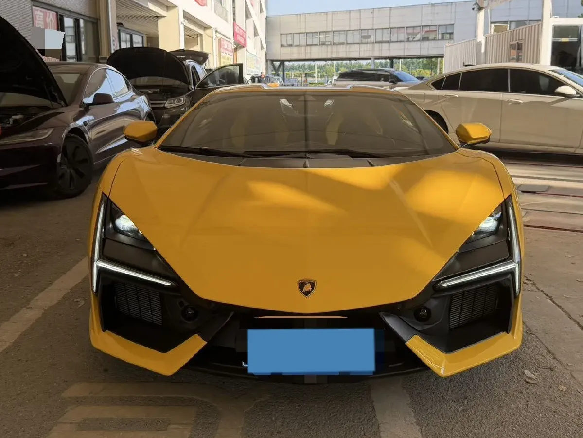 2023 Lamborghini Revuelto 6.5L 826HP V12 8DCT PHEV 3.8KWH,autocango,china used car exporter,china ev exporter,chinese used car exporter,chinese used ev exporter