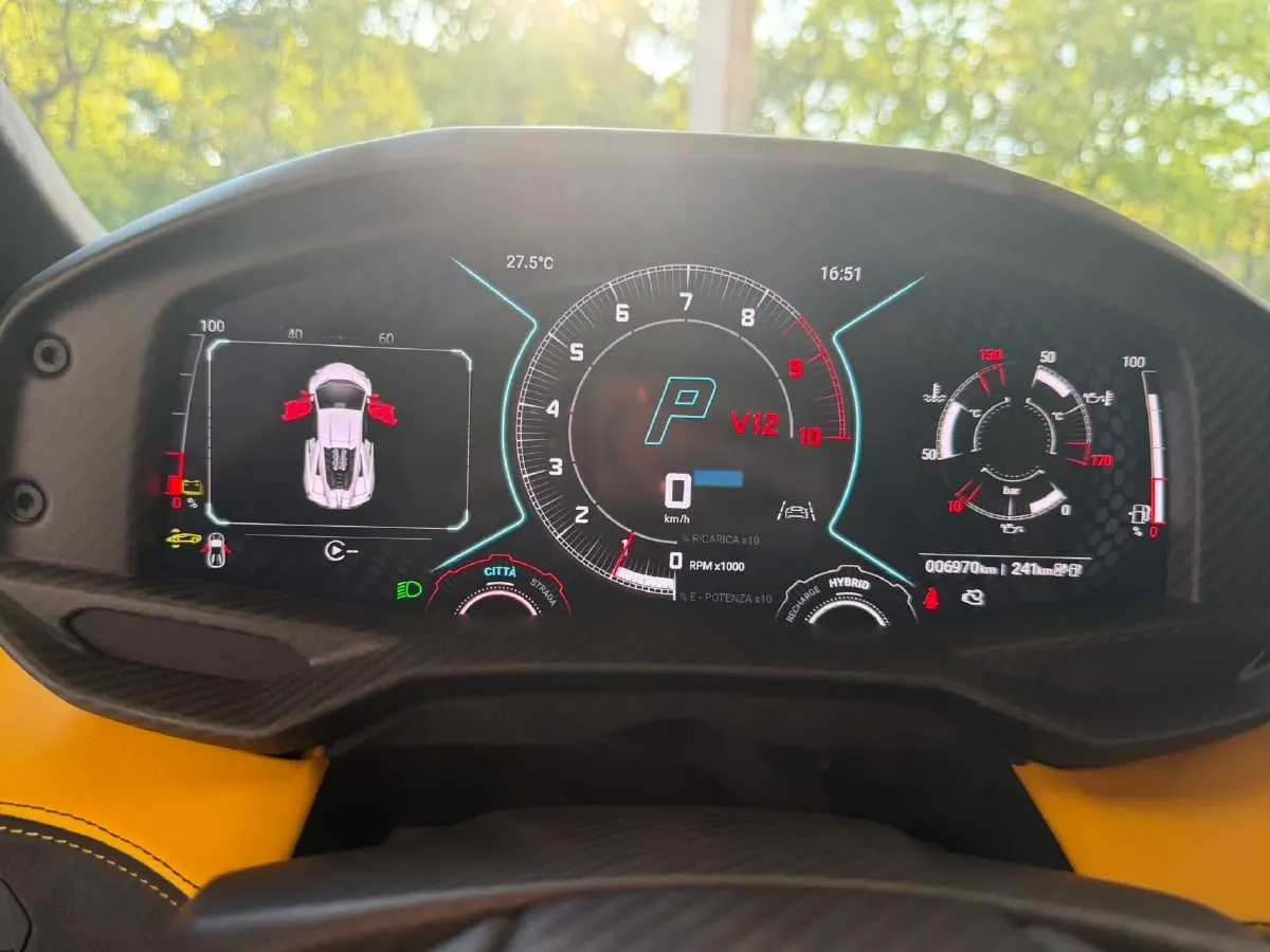 2023 Lamborghini Revuelto 6.5L 826HP V12 8DCT PHEV 3.8KWH,autocango,china used car exporter,china ev exporter,chinese used car exporter,chinese used ev exporter