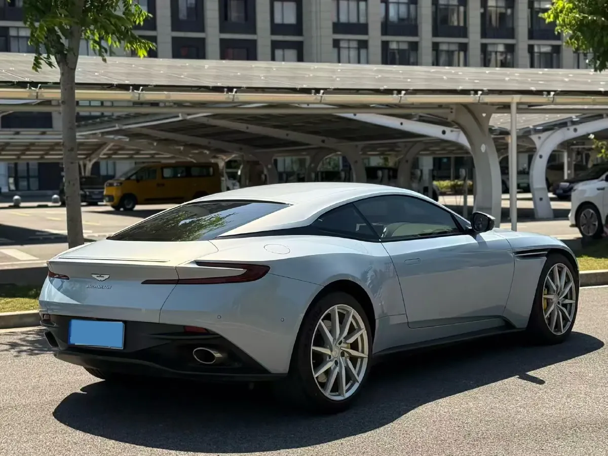 2019 Aston Martin DB11 4.0T 510HP V8 8AT,autocango,china used car exporter,china ev exporter,chinese used car exporter,chinese used ev exporter