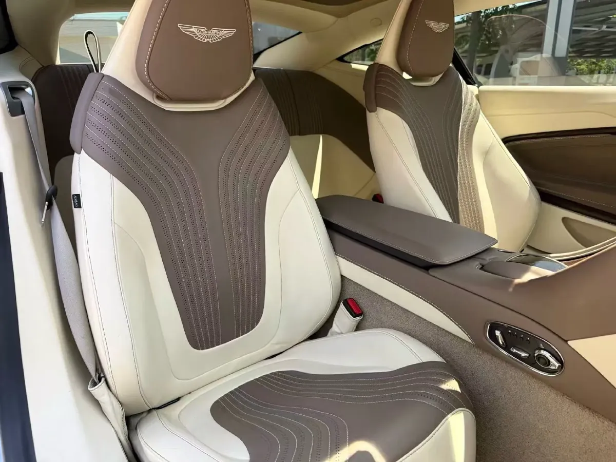 2019 Aston Martin DB11 4.0T 510HP V8 8AT,autocango,china used car exporter,china ev exporter,chinese used car exporter,chinese used ev exporter