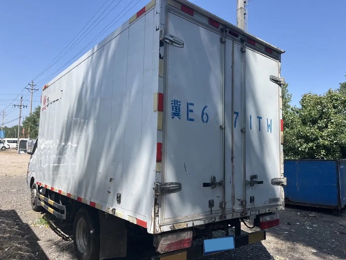 2019 HaiMa S5 1.6L 122HP L4 5MT,autocango,china used car exporter,china ev exporter,chinese used car exporter,chinese used ev exporter