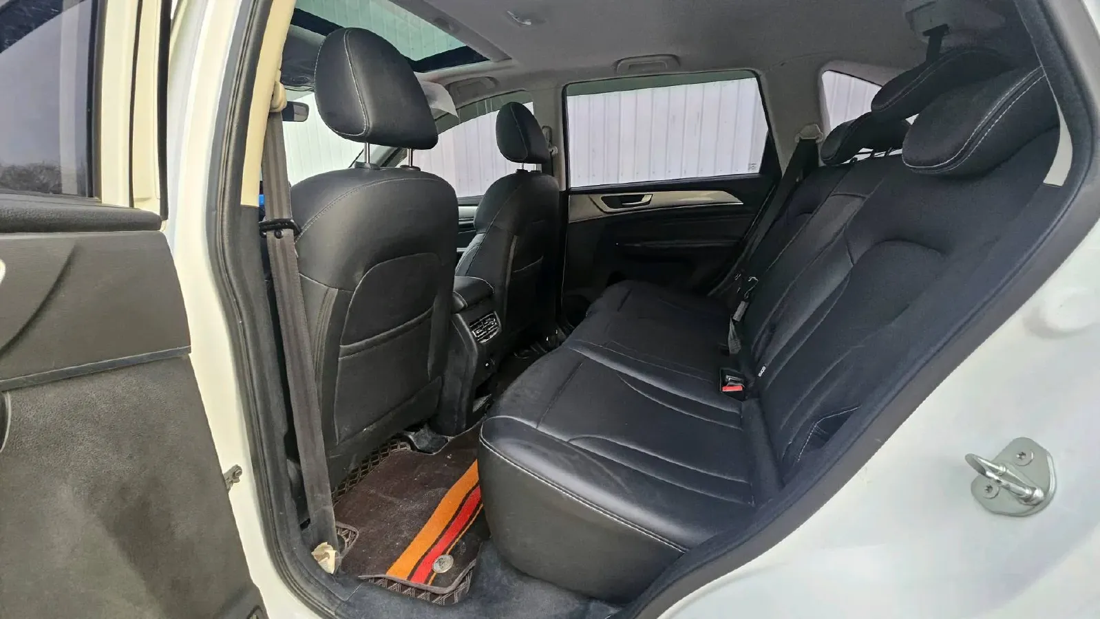 2022 Haval H6 1.5T 184HP L4 7DCT,autocango,china used car exporter,china ev exporter,chinese used car exporter,chinese used ev exporter