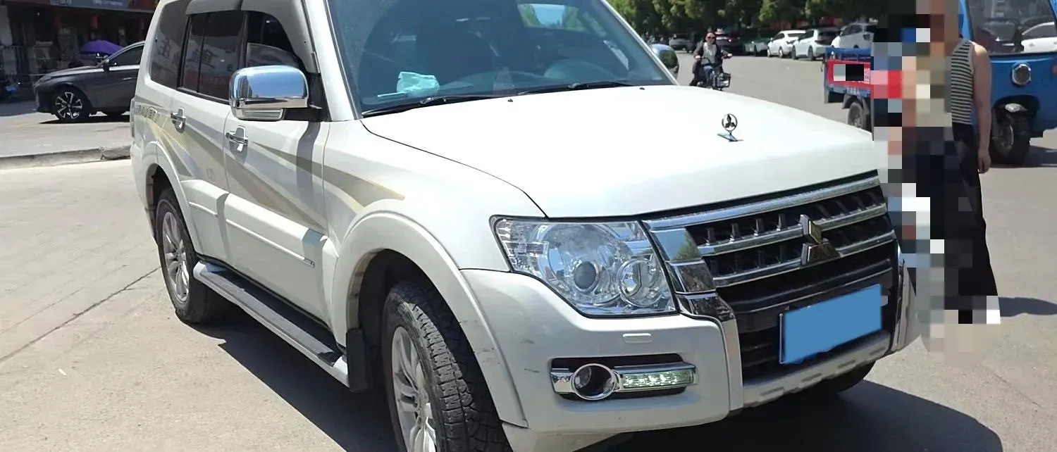 2018 Mitsubishi Pajero 3.0L 174HP V6 5AT,autocango,china used car exporter,china ev exporter,chinese used car exporter,chinese used ev exporter