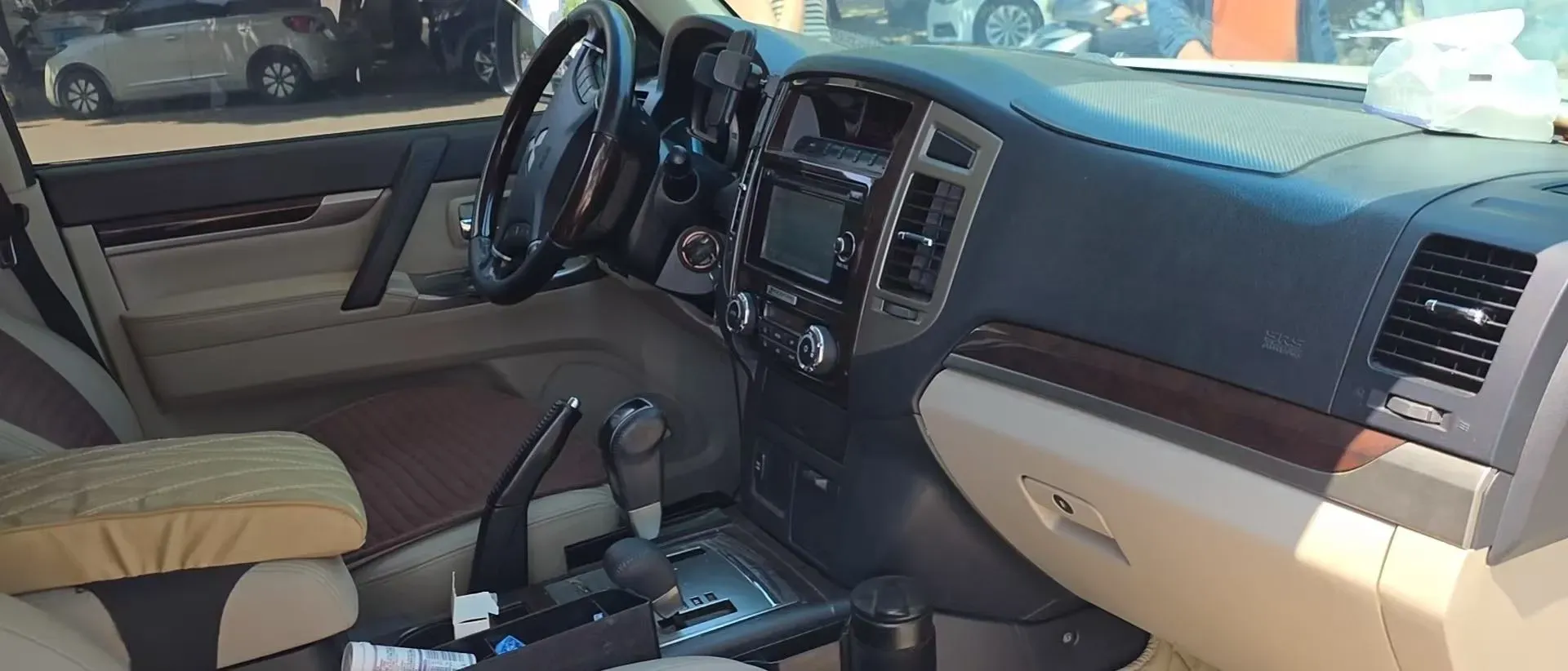 2018 Mitsubishi Pajero 3.0L 174HP V6 5AT,autocango,china used car exporter,china ev exporter,chinese used car exporter,chinese used ev exporter