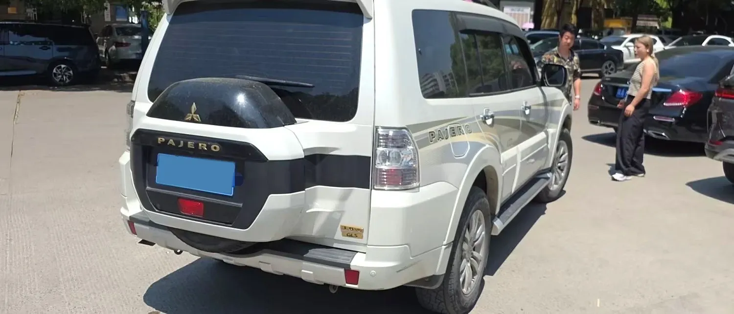 2018 Mitsubishi Pajero 3.0L 174HP V6 5AT,autocango,china used car exporter,china ev exporter,chinese used car exporter,chinese used ev exporter