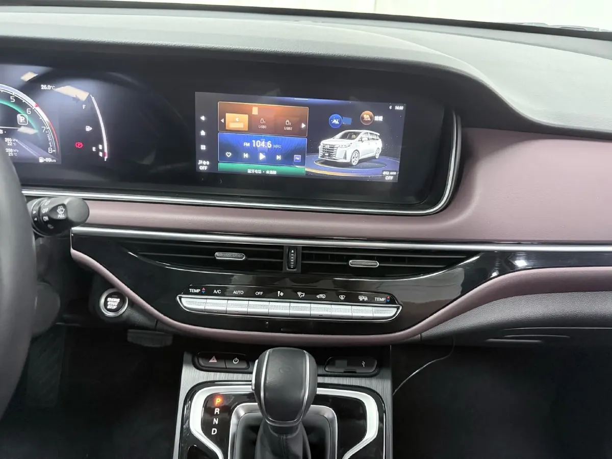 2021 GAC Trumpchi M6 1.5T 169HP L4 7DCT,autocango,china used car exporter,china ev exporter,chinese used car exporter,chinese used ev exporter