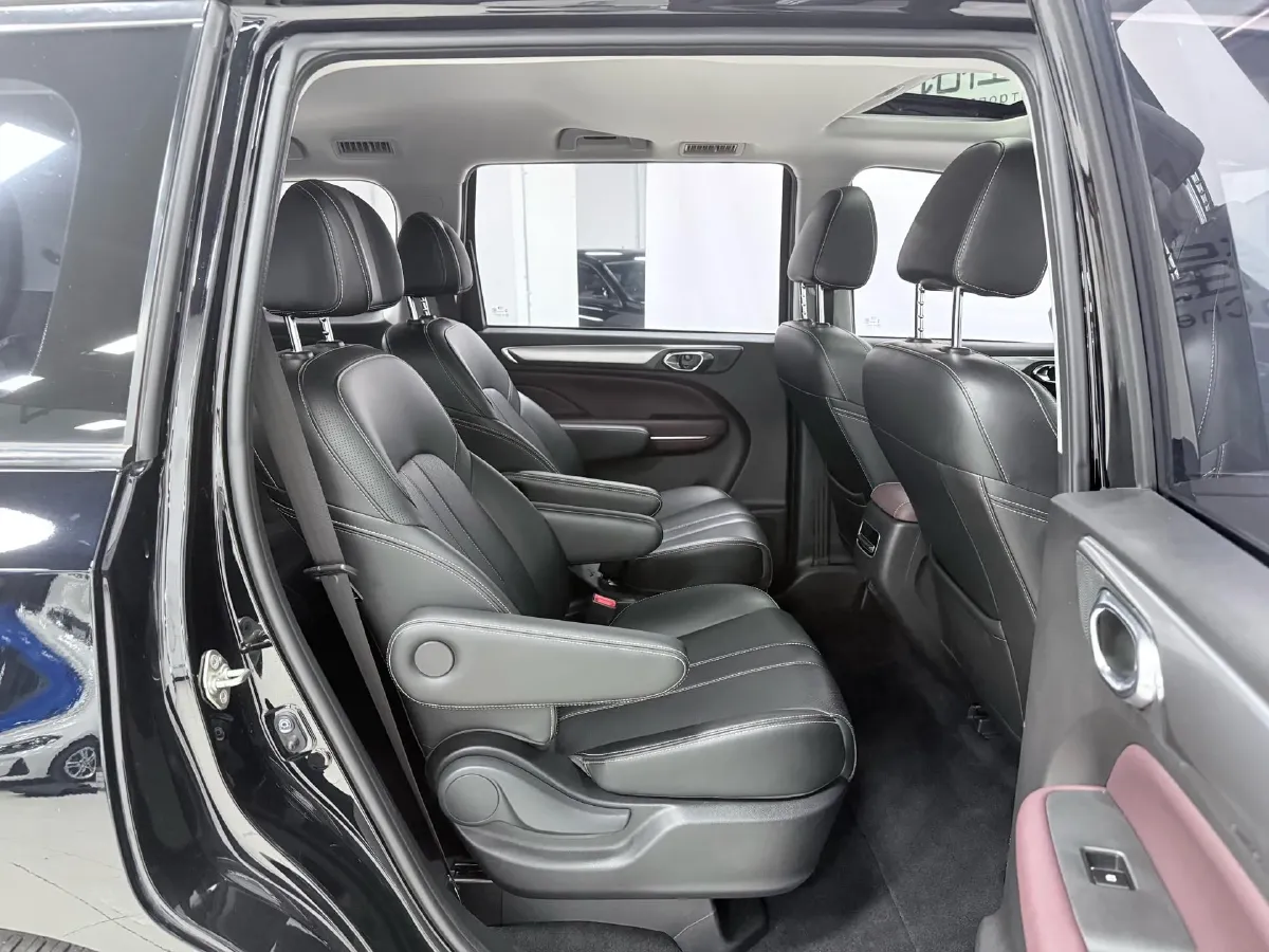2021 GAC Trumpchi M6 1.5T 169HP L4 7DCT,autocango,china used car exporter,china ev exporter,chinese used car exporter,chinese used ev exporter