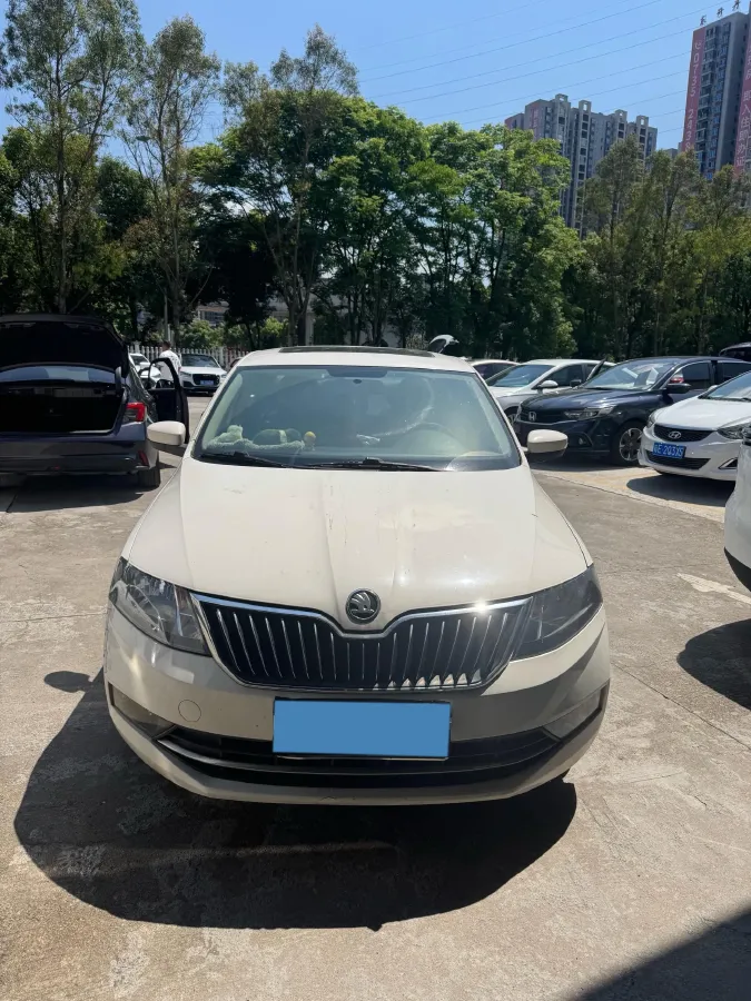2019 SWM G01 1.5T 156HP L4 6AT,autocango,china used car exporter,china ev exporter,chinese used car exporter,chinese used ev exporter