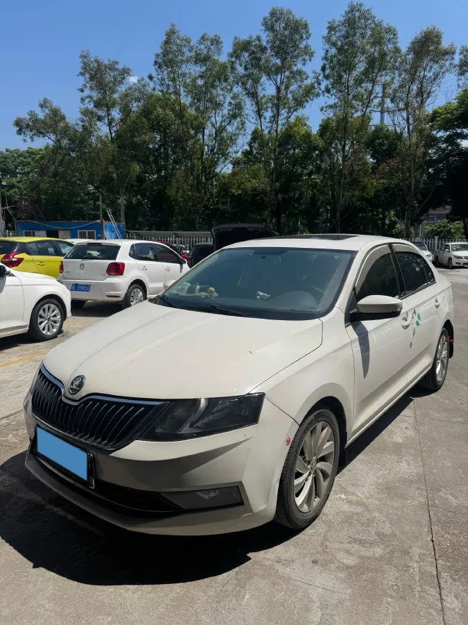 2019 SWM G01 1.5T 156HP L4 6AT,autocango,china used car exporter,china ev exporter,chinese used car exporter,chinese used ev exporter